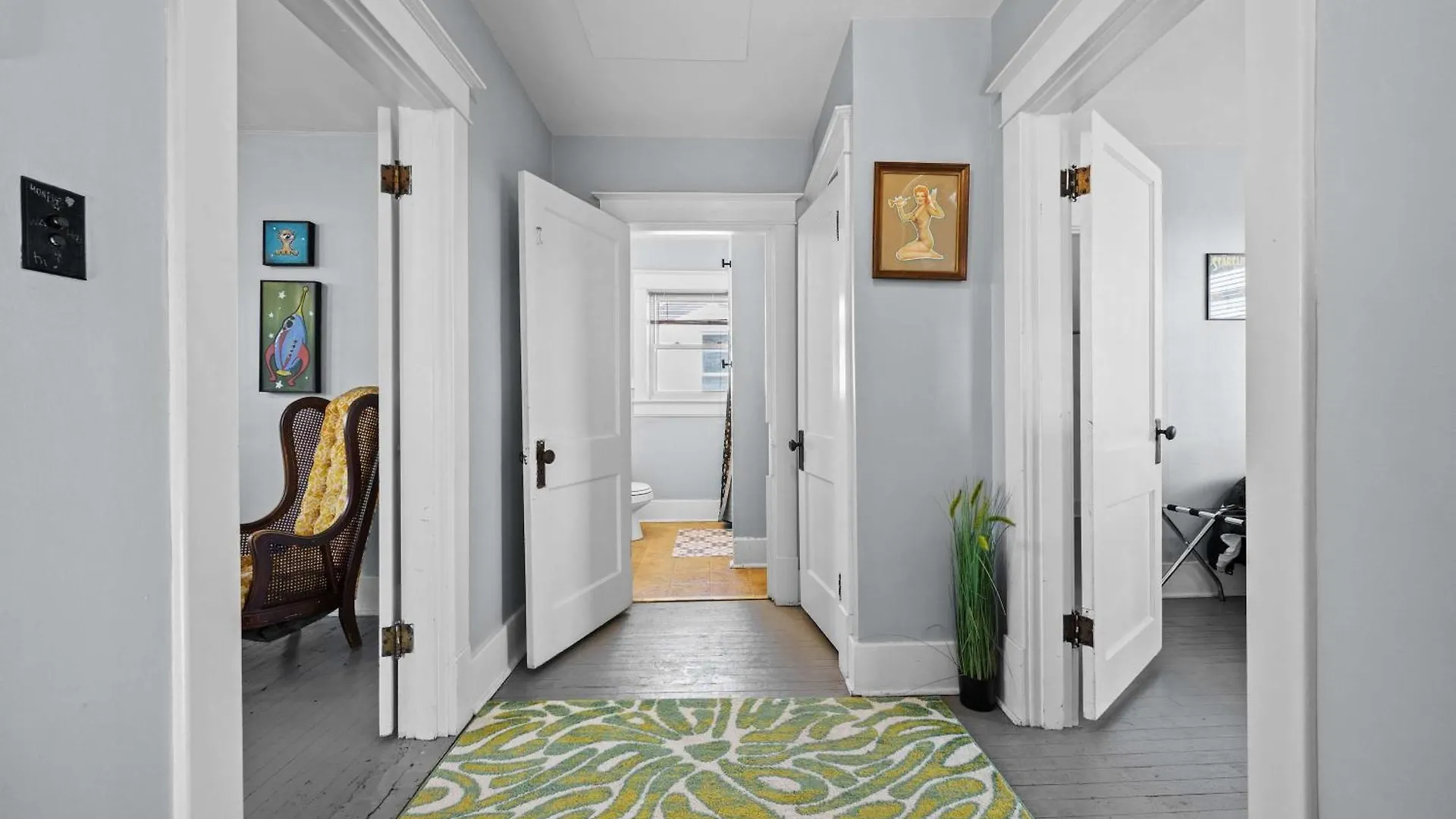 Rock & Roll Retreat In The Heart Of Louisville 0*,